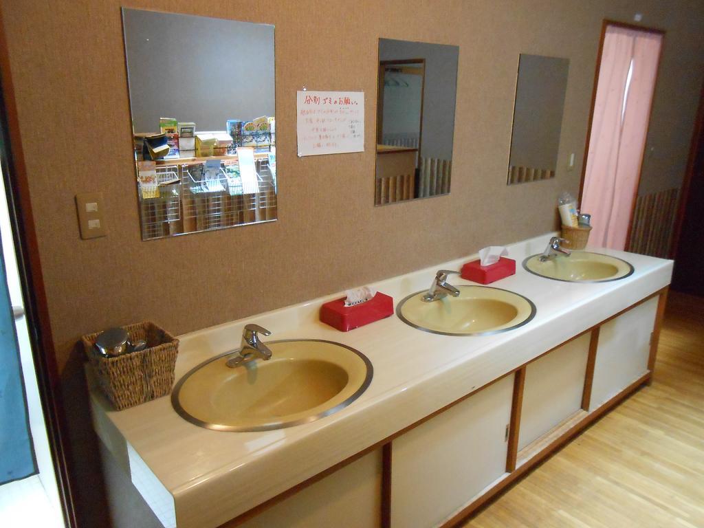Biwa Monogatari Hotel Atami  Buitenkant foto