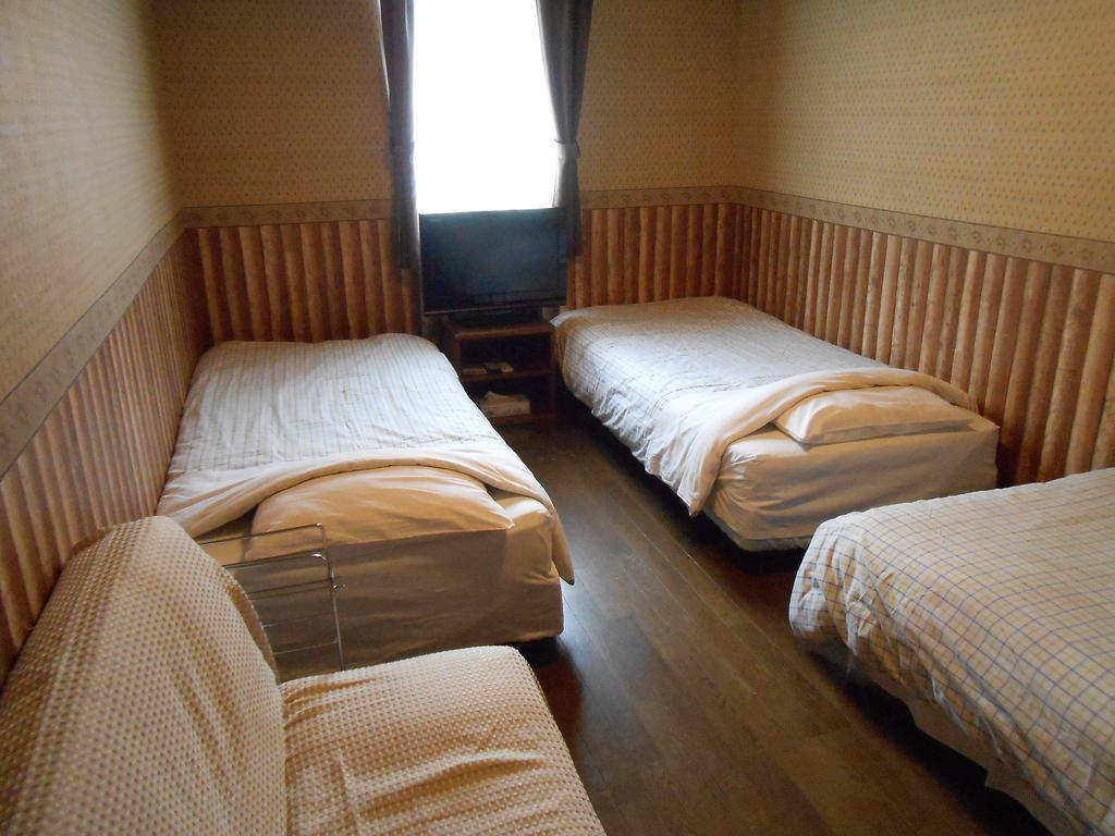 Biwa Monogatari Hotel Atami  Buitenkant foto