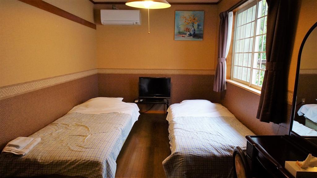 Biwa Monogatari Hotel Atami  Buitenkant foto